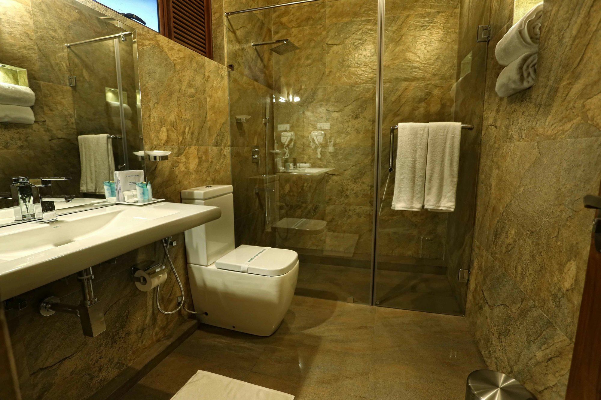 קנדי Rivora Residence מראה חיצוני תמונה